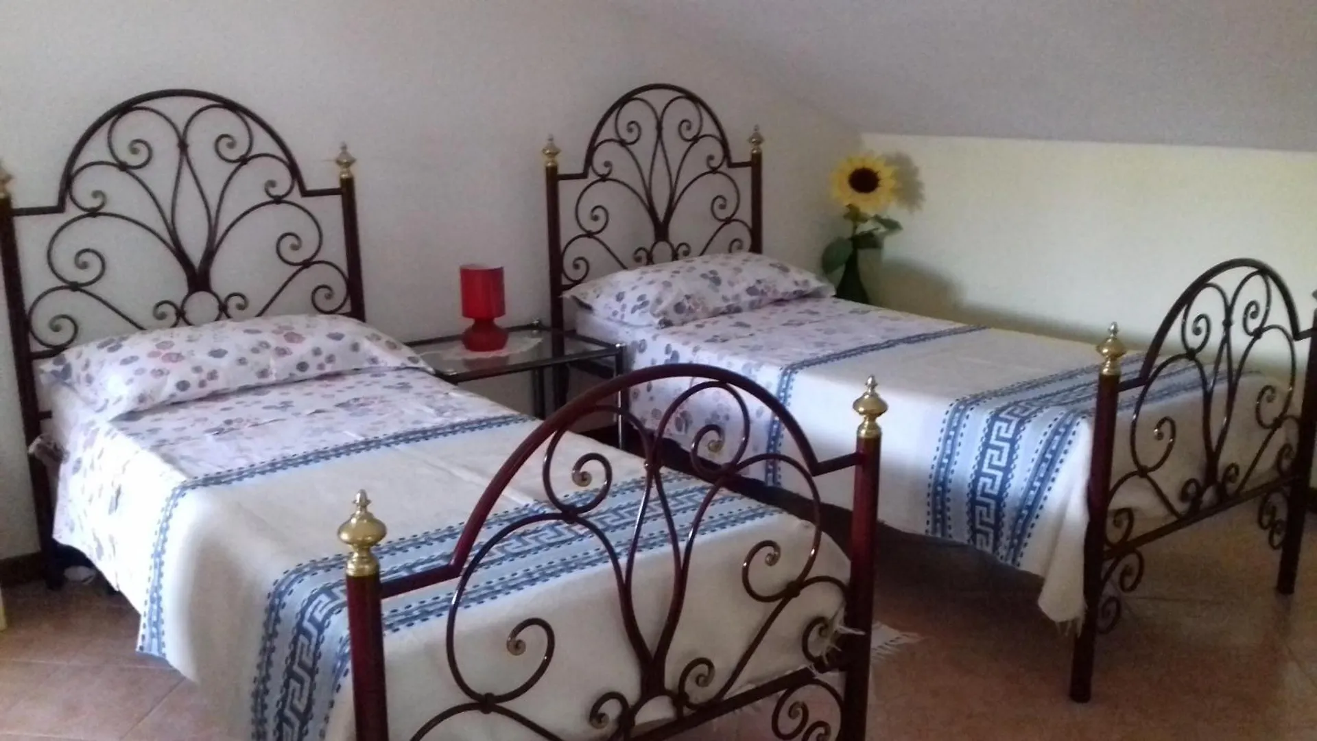 לאזיסה Prestigioso Appartamento Con Piscina דירה